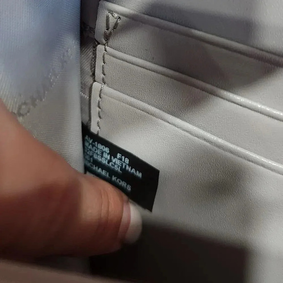 Michael Kors Sloan Tricolor Clutch Crossbody Shoulder Bag - Picture 4 of 9